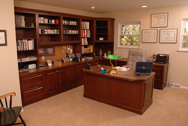 home-office-with-built-in-bookcase