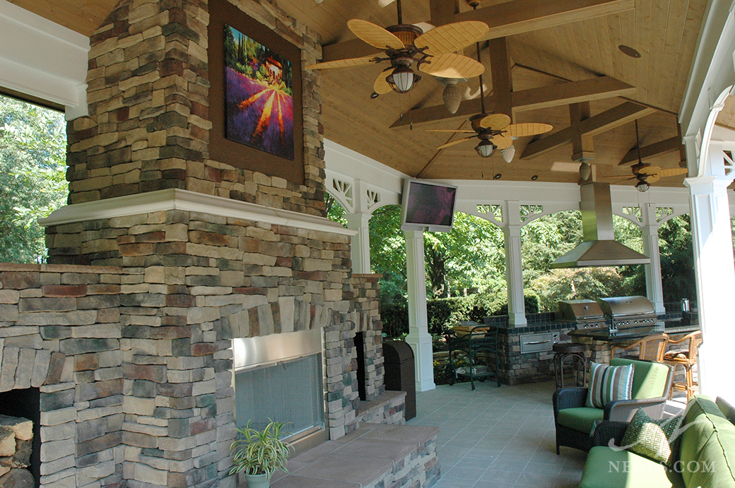 A series of tropical-themed fans along the spine of this pavilion are practical as well as stylish.