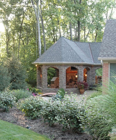 outdoor living space with garden