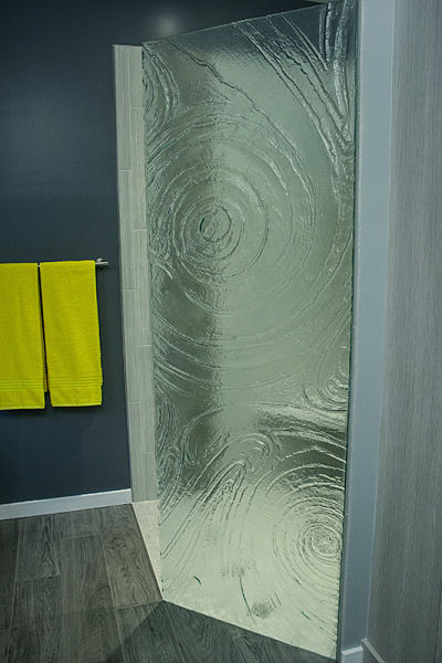 bathroom-architectural-glass-panel