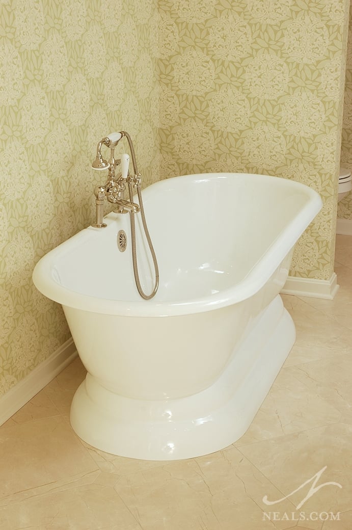 This Free-Standing tub is a beautiful fusion of traditional and modern styles. A solid base and classic fixtures create a sophisticated piece to use in your bathroom remodel.