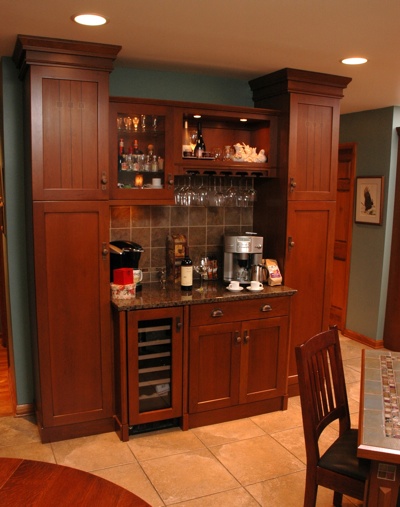 Kitchen beverage bar