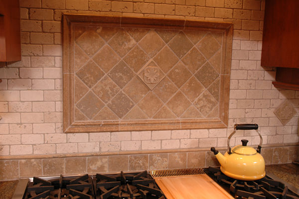 diamond subway and grid pattern kitchen tile