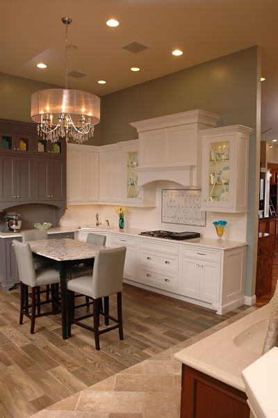 Neals showroom transitional kitchen display