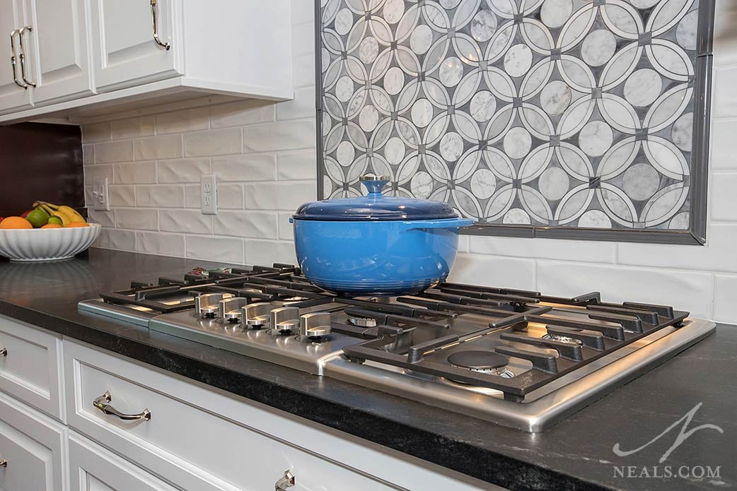 4 Things To Know About Kitchen Tile Design, Labor Cost To Install Subway Tile Backsplash