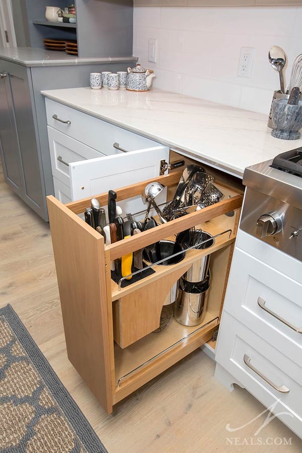 10 “Must Have” Accessories for Kitchen Cabinet Storage