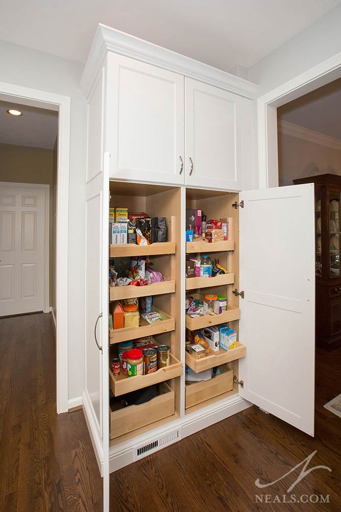 10 “Must Have” Accessories for Kitchen Cabinet Storage