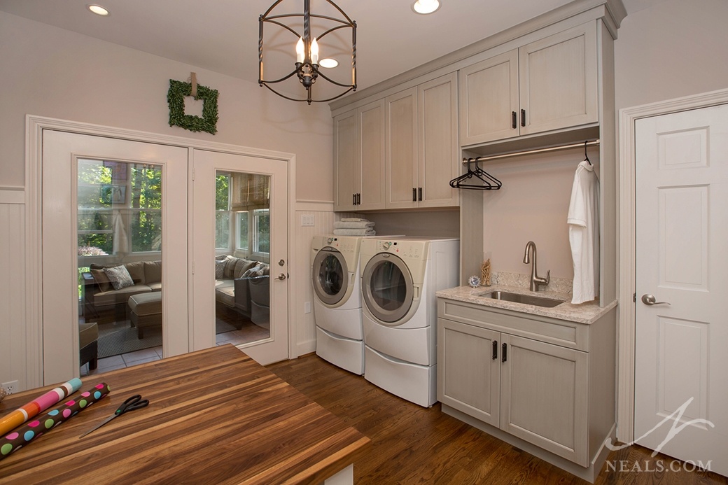 combined laundry and craft room