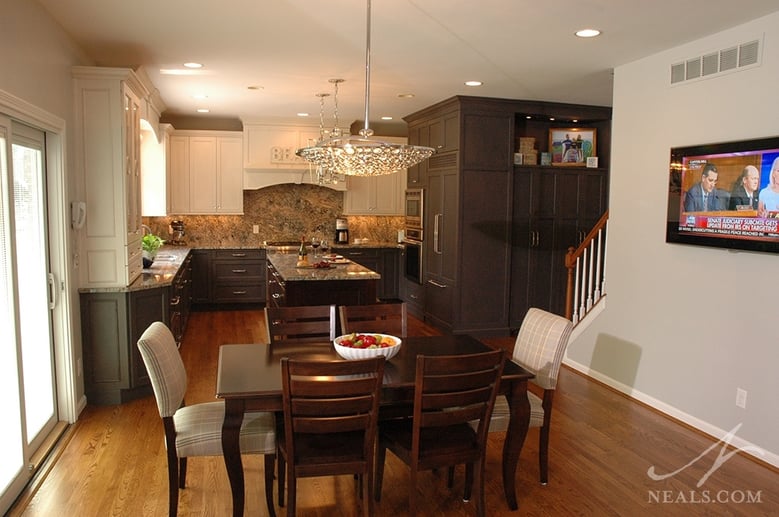 The lighting in this kitchen provides task, ambient, and mood lighting for any lighting need.